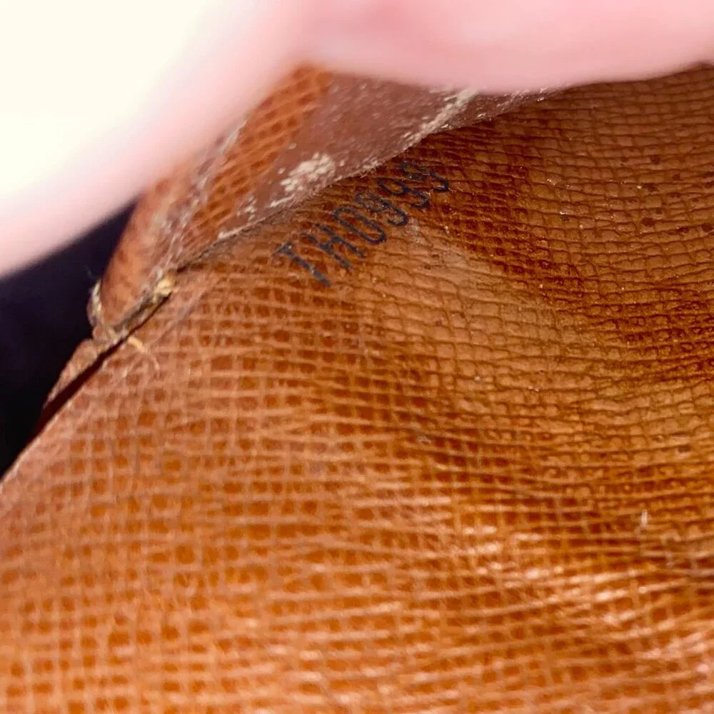 ‘99 Vintage  LV Elise Monogram Compact Trifold Wallet TH0999 - Picture 9 of 9